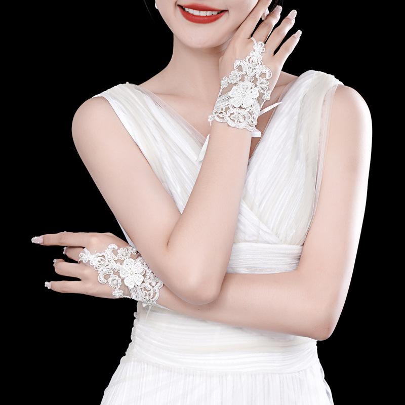 Elegant Beaded Lace Short Bridal Gloves Fingerless Wedding Gloves White Ivory Wedding Accessories Veu De Noiva for Women