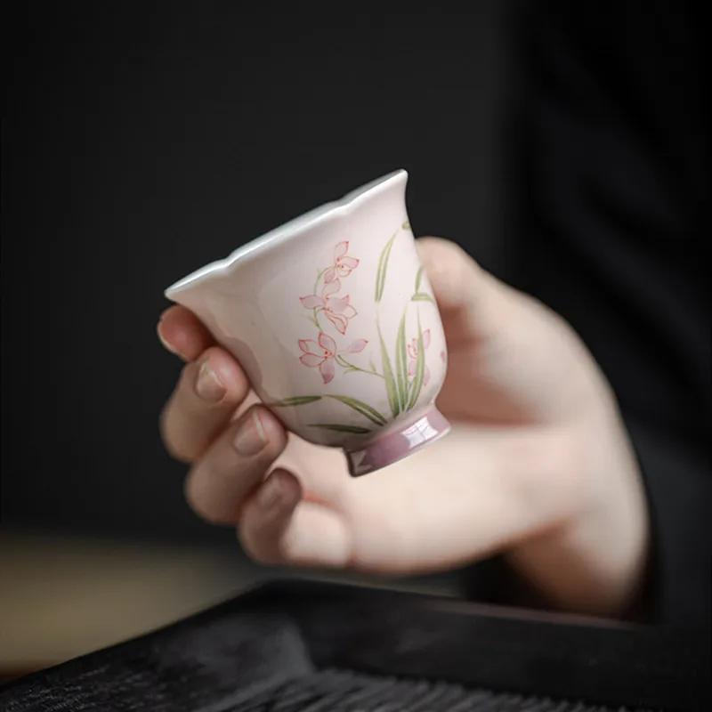 

2pcs/60ml Hand-painted Orchid Master Cup Chinese Ceramic Teacup Home Exquisite Tea Cup Custom High-quality Tea Accessories 6x5.5cm 60ml светло-зеленый