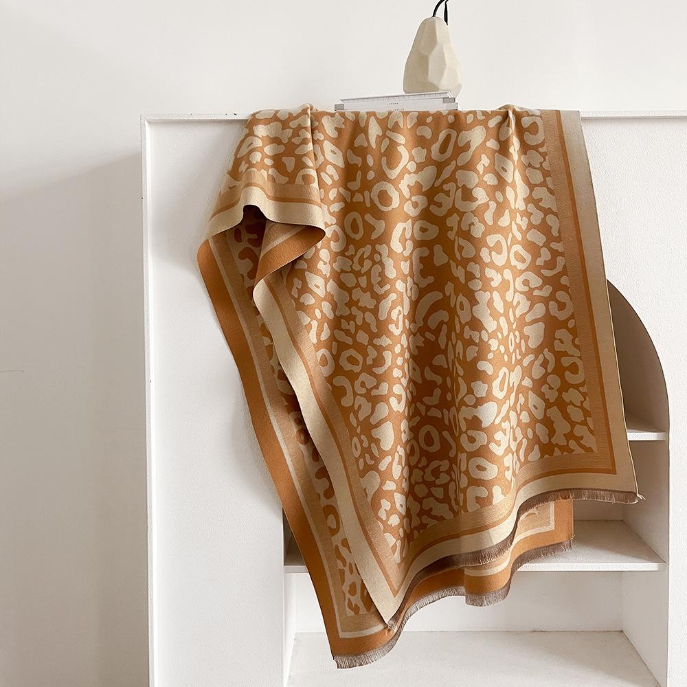 Leopard Print Jacquard Imitation Cashmere Scarf Women'S Short Fringed High-End Shawl