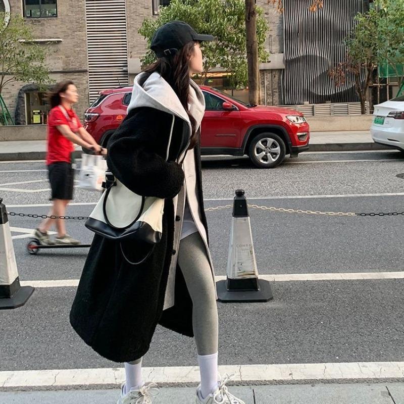 Lamb wool contrasting color fake two-piece sweatshirt women's autumn and winter niche design long over-the-knee loose cardigan jacket