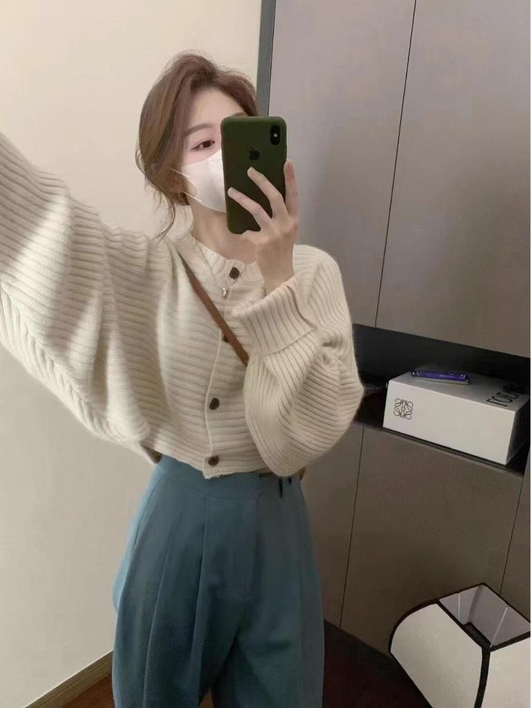 Women's Retro Japanese Knitted Cardigan - Soft, Short, Lazy Style for Spring & Autumn