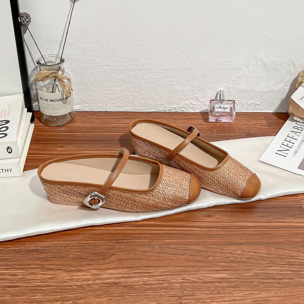 Grape mother inner height increase retro woven hollow square head word with thick heel sandals Muller half slippers women's summer 2025