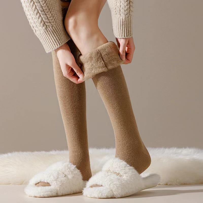 "Women's Fleece-Lined Thick Knee-High Socks - Warm Cashmere Thigh-Highs for Autumn & Winter"