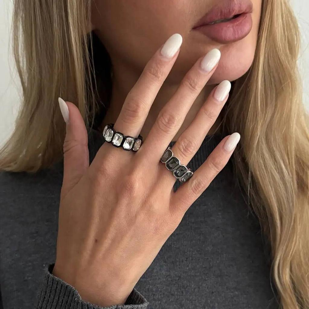 IngeSight.Z 2026 Trendy Square Grey Crystal Ring Women Minimalist Silver Color Geometric Finger Ring Acrylic Daily Wear Jewelry