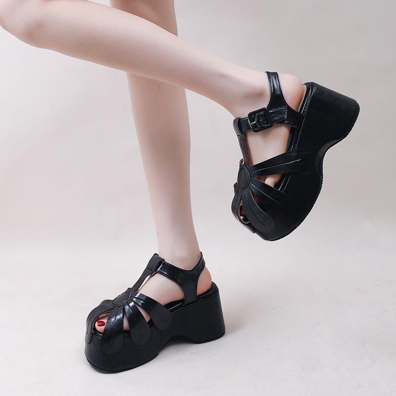 

Летние новые женские сандалии на плоской подошве и толстой подошве на липучке, новые новые новые полые модные универсальные сандалии 35 чёрный