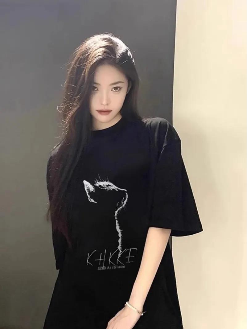 

2024 Women s Oversized Black Cotton Short-Sleeve T-Shirt: Casual, Flattering, Medium-Long Trendy Top. M for up to 50 kg