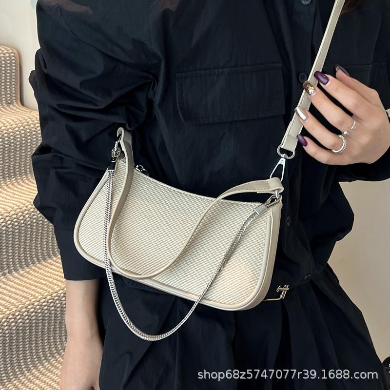 New Korean Version Fashionable Temperament Simple Chain Underarm Bag Versatile Commuter Casual Solid Color Shoulder Messenger Bag