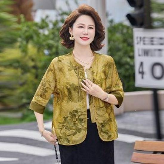 

Mom s 2026 Summer Five-Point Sleeve Stylish Top for Middle-Aged Women 5XL жовтий