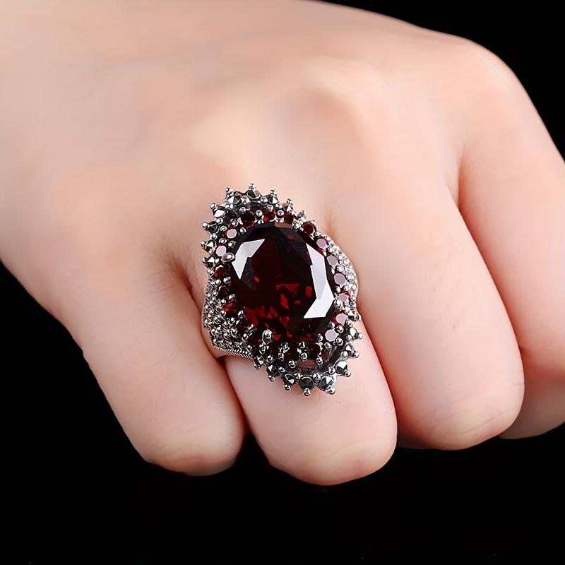Retro Exaggerated Design Elegant Women's Fashion Oval Artificial Synthetic Red Garnet Ring Classic Design Women's EngaSynthetic Gemstoneent and Propos