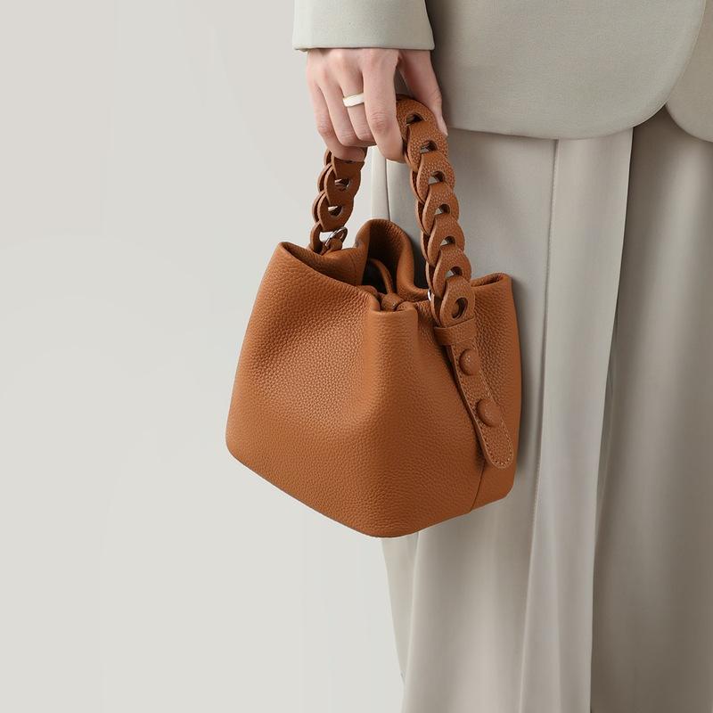 2025 New Women's Bag Fashion Versatile Autumn Winter Bucket Bag Handbag Basket Shoulder Crossbody Small Bag