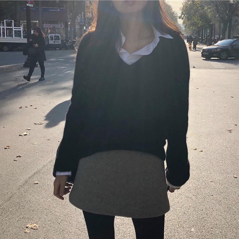 Autumn and Winter V-neck Wool Sweater Women's Pullover Long Sleeve Solid Color Loose Knitted Sweater Soft Waxy