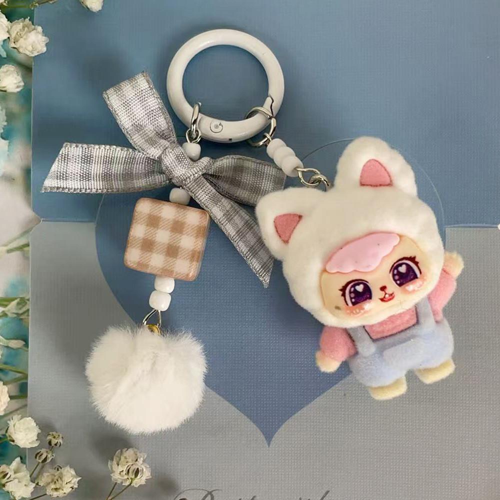 Plastic Handwave Cat Keychain With Cartoon Design For Gift And Party Decor