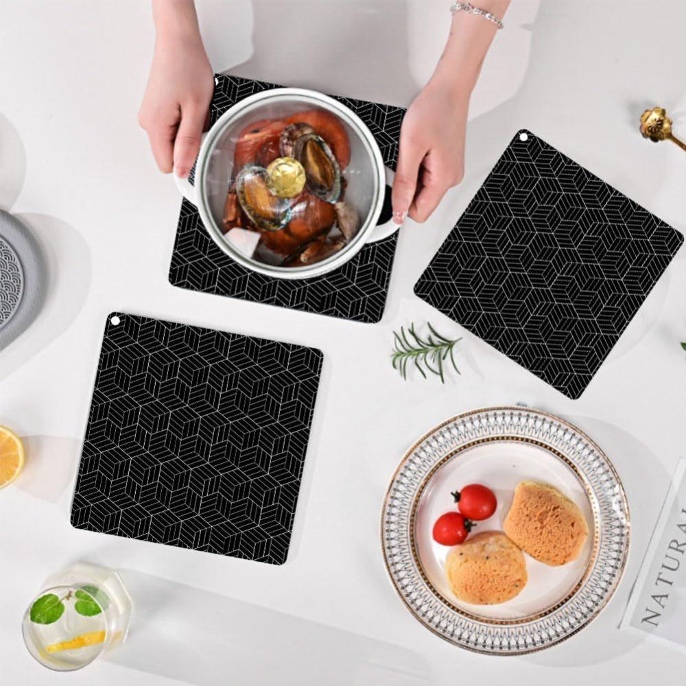 Anti Slip Induction Cooktop Mat Heat Insulating Induction Cooktop Protector Silicone Pad for Kitchen Countertops Dining Table