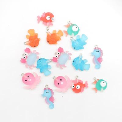 Resin Cartoon Ocean Creatures Keychain Pendant - Seahorse, Crab, Fish Charm