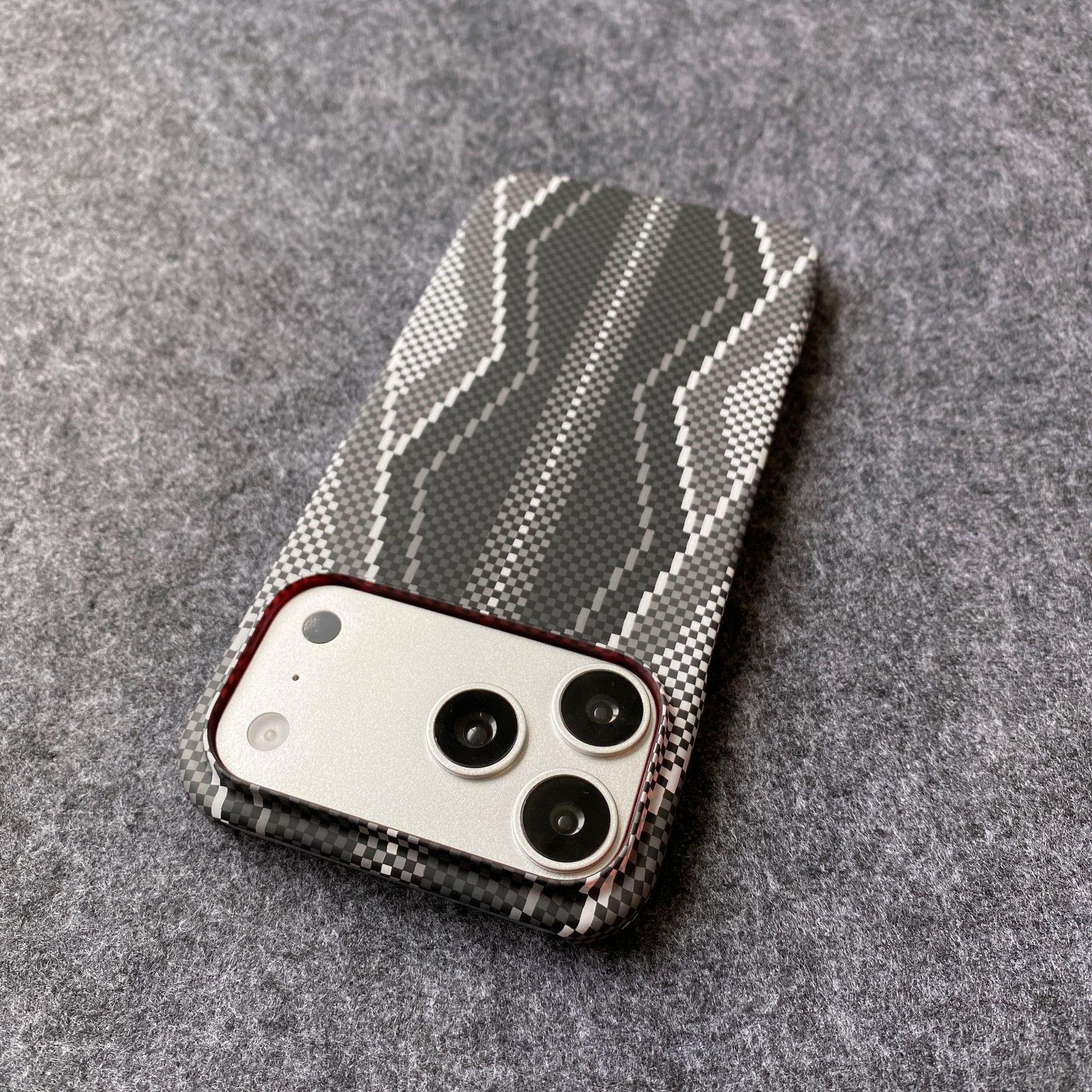 

Red Snake Scepter iPhone 17 PRO MAX Half-Wrapped Kevlar Ultra-Thin Hard Case 15 PRO