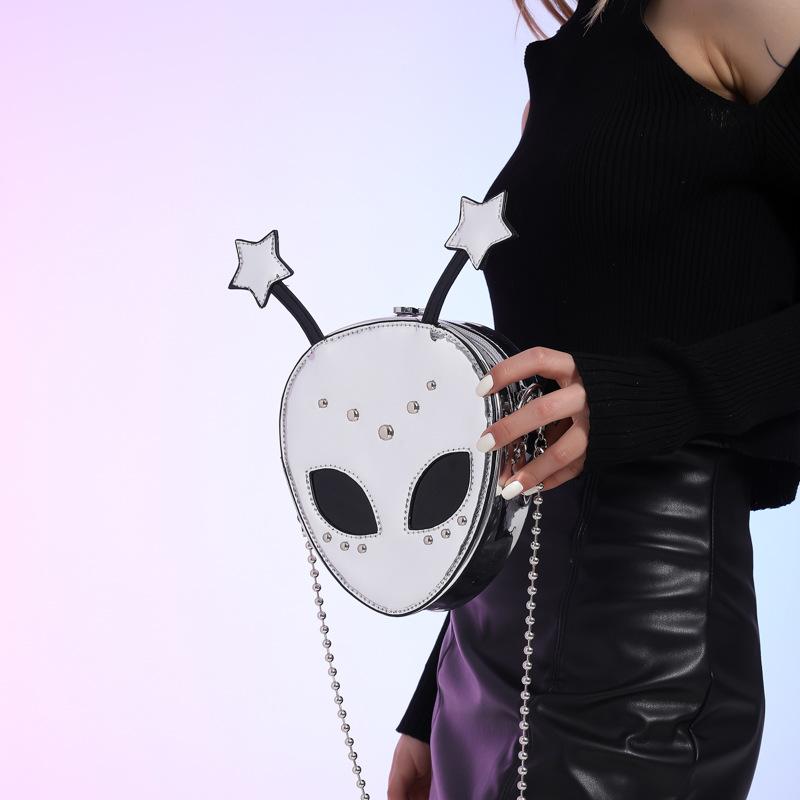 Personality Funny Alien Bag Ladies 2025 New Halloween Cartoon Fashion Niche Versatile Small Shoulder Bag Tide