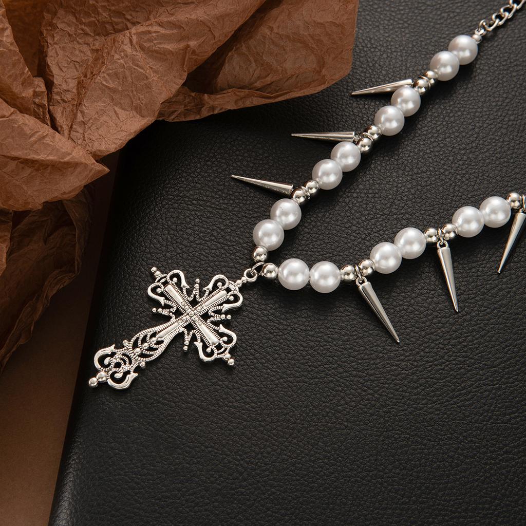 Sweet Cool Punk Style Necklace Retro Cross Rivet Pearl Beaded Collarbone Chain Niche Design Personalized Item Decoration