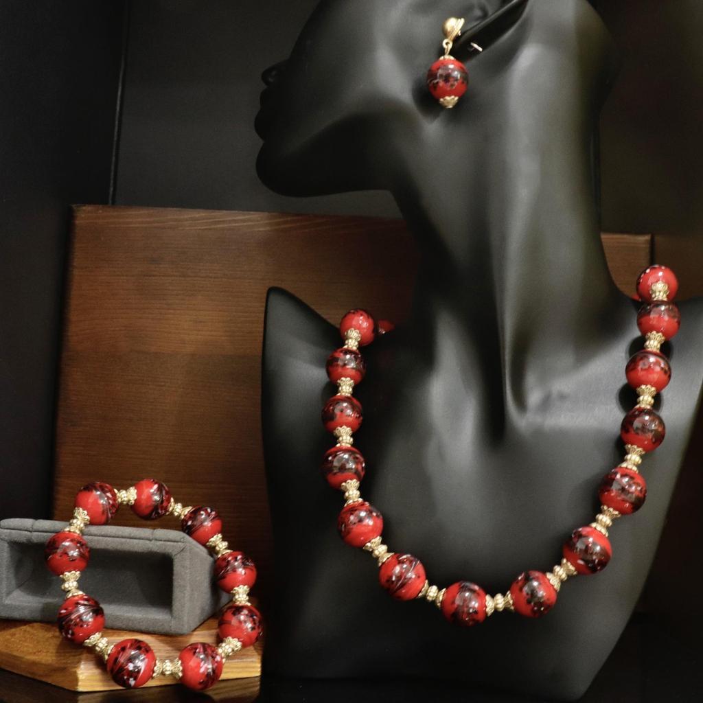 Vintage Red Frog Skin Glass Bead Earrings & Retro Bracelet Necklace Set