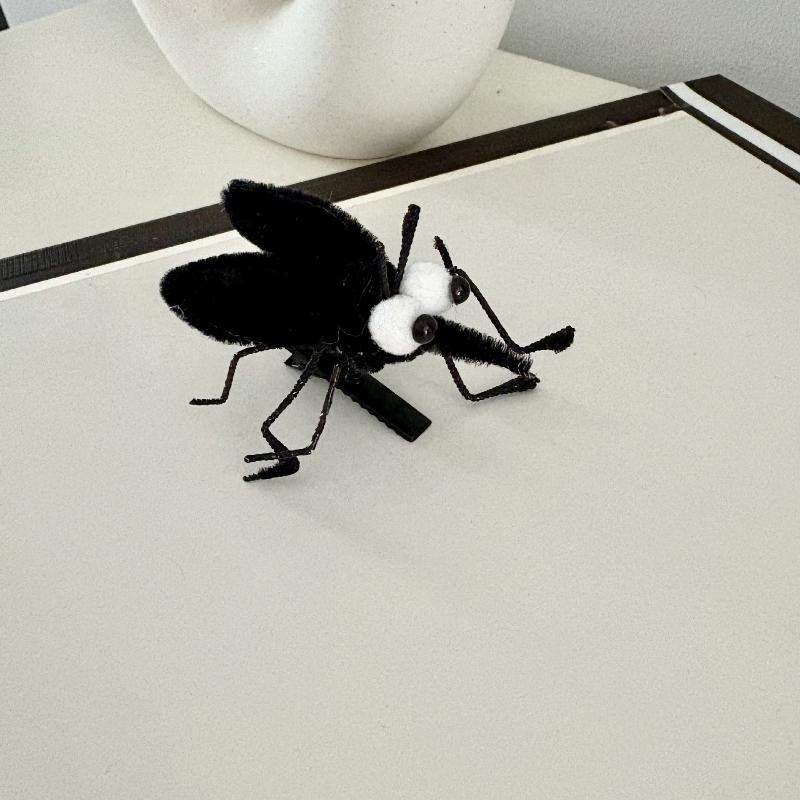 Charming Insect Spring Hair Clip; Mosquito Hairpin Plush Toy; Children's Humorous Prop; Girls Decor & Photo Accessory
