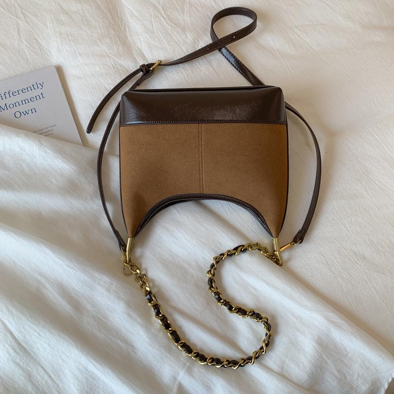 Autumn and Winter Large-capacity Bag Women's 2025 New Suede Retro Shoulder Underarm Bag Simple Casual Portable Bucket Bag