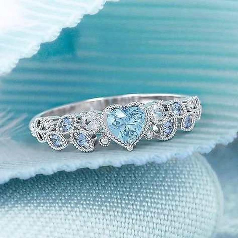 

Elegant Beautiful Woman Fashion Silver Color Leaf Heart Rings for Women Noble Princess Engagement Wedding Ring Jewelry 5