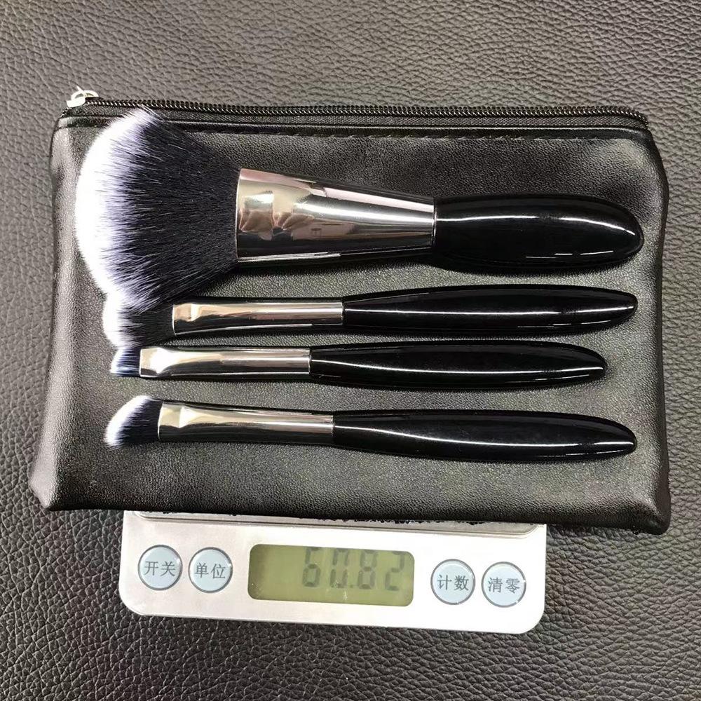

Portable Short Rod Mini Small Cosmetics Pebble Eyeshadow Paint 4 Makeup Brush Set Makeup Bag Mini 4-piece pebble makeup brush set чорний