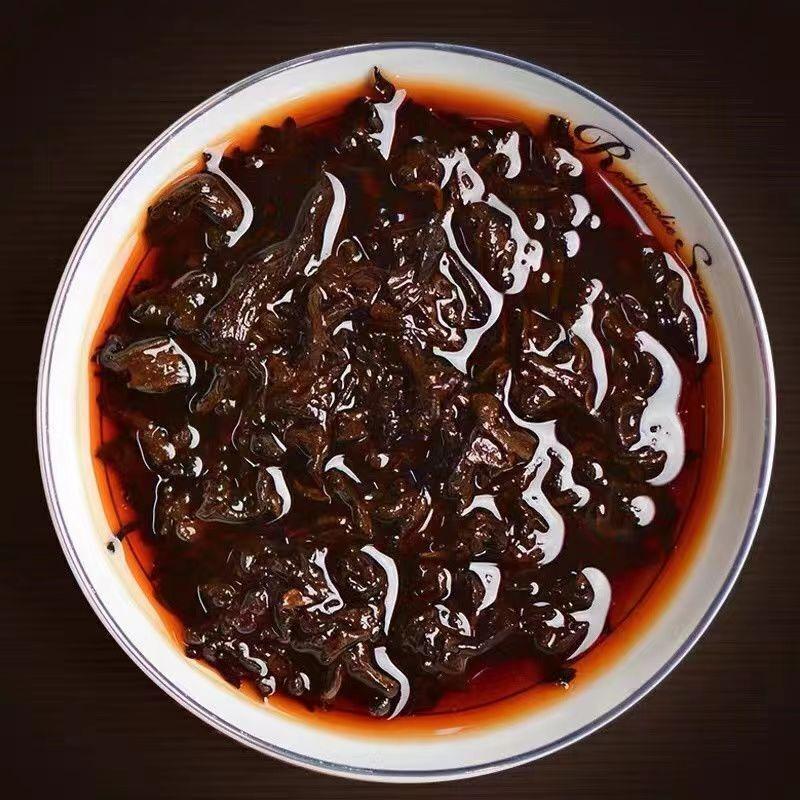 Yunnan Ancient Tree Gammel Pu'er tekake Moden tekake 357g