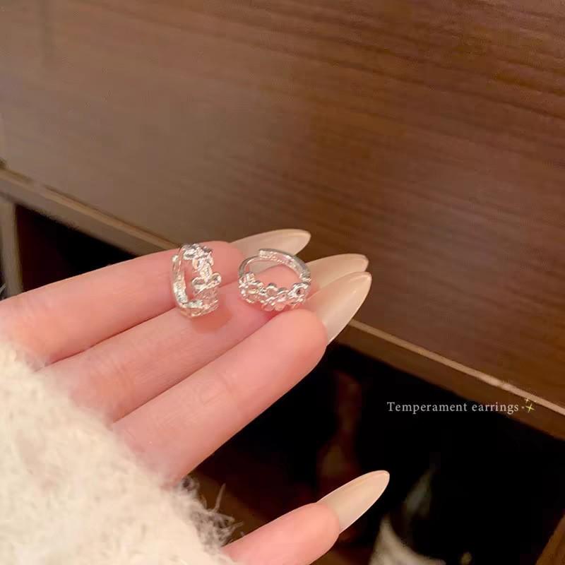 

925 Sterling Stud Earrings For Women - Popular And Trendy Small-scale Ear Ring Accessory For The Market One Size белый