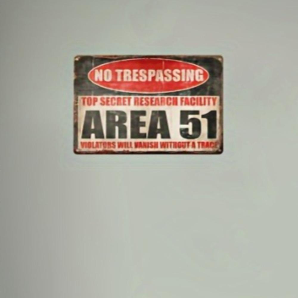 Metal Top Secret Area 51 Sign - Vintage Alien Warning Decor, Wall-Mounted, No Power Needed, Classic Style, Perfect for Man Cave