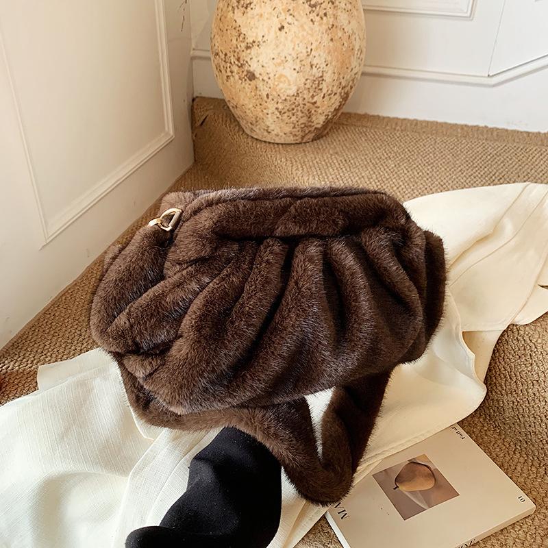 Neue Bequeme Vielseitige Oberhandtasche Damen Winter Flauschige Wolke Umhängetasche Retro Pelzig Pendler Aufbewahrungstasche Geldbörse Handtasche