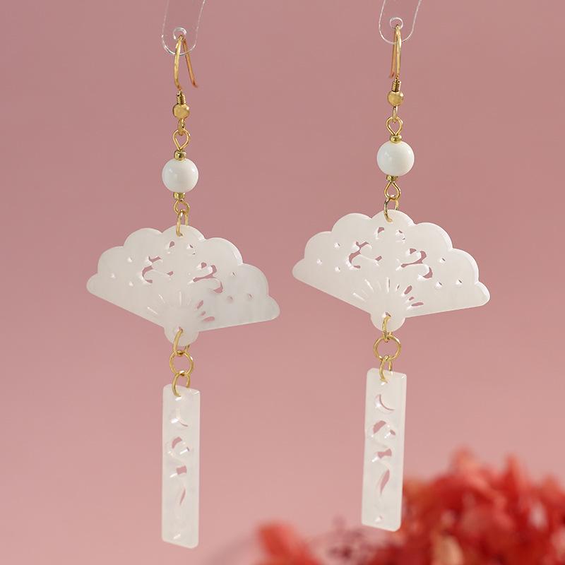 Elegant Chinese Style Qipao Fan Tassel Earrings