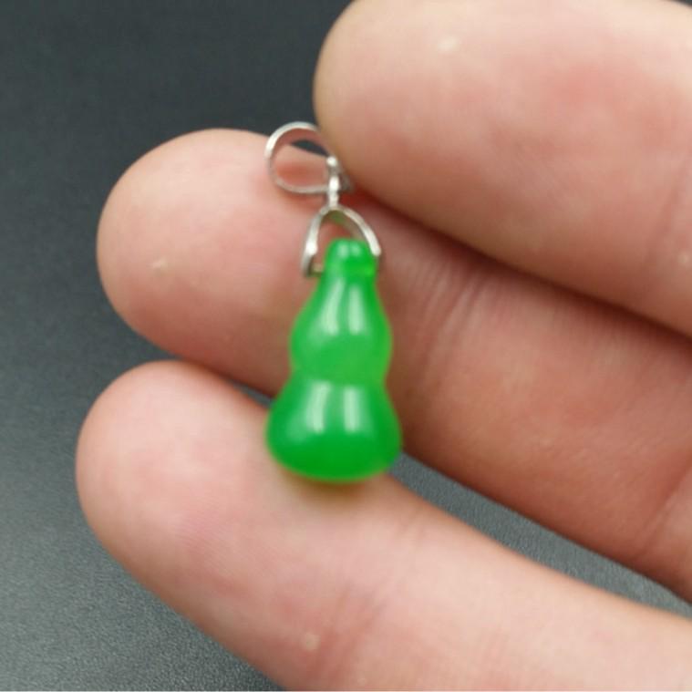 Emerald Green Jade Gourd Pendant - 3D Quartzite for Earrings, Necklaces 1199