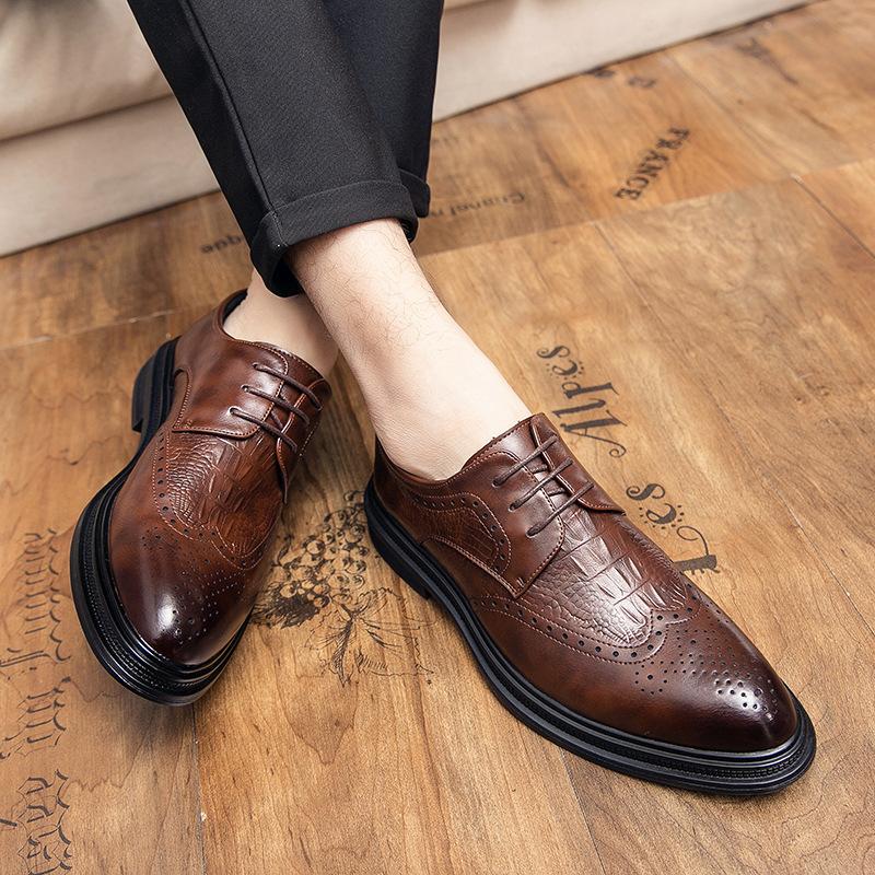 Brock Leder Schuhe eingraviert Britischer Stil Business Freizeit Friseur Hochzeits Bräutigam Schuhe Braun