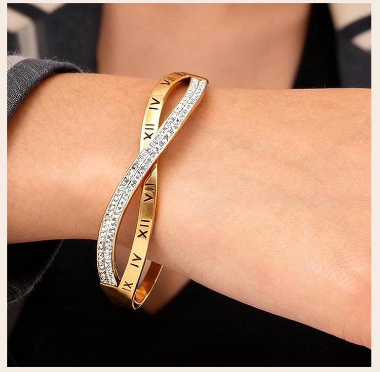 Glanzende Zirconia Gekruiste Roestvrij Staal Armband voor Vrouwen, Goudkleurig Gelaagd Stapelbaar Vrouwelijke Waterdichte Sieraden Cadeau