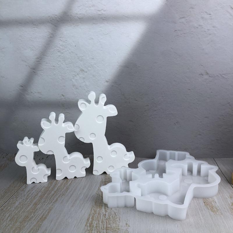 Giraffe Figurine Silicone Candle Molds for Candle Soap Epoxy Resin Giraffe Shape Silicone Molds for Gypsum Decoration