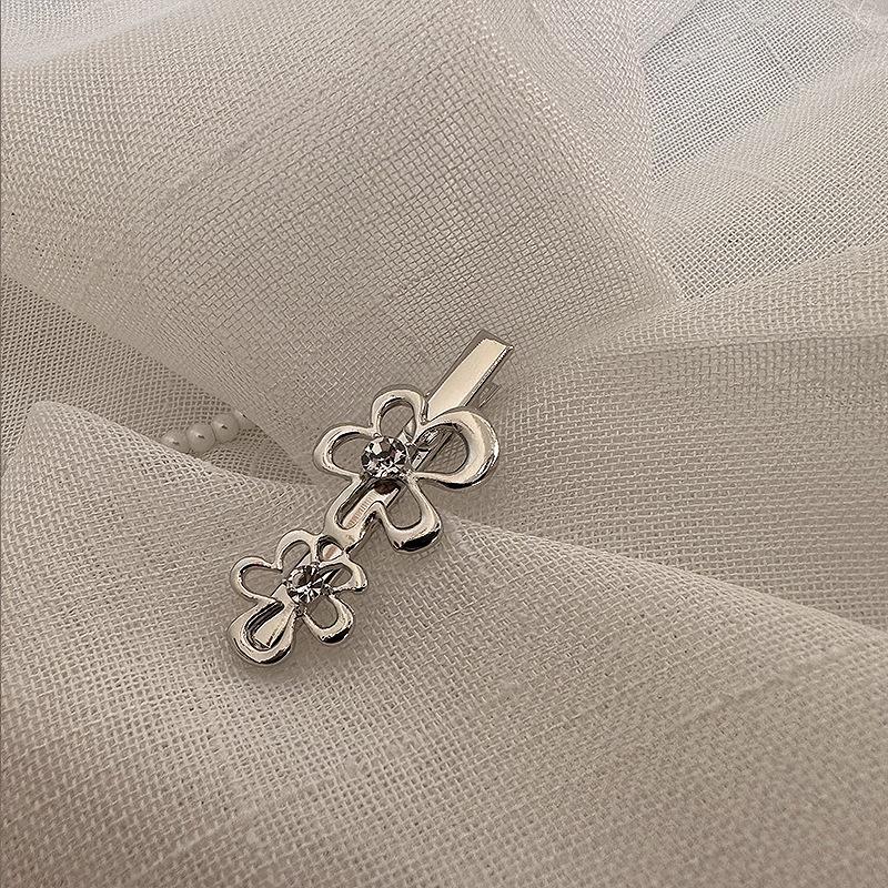 

Милая и крутая девушка, заколки для волос с цветами, заколки для челки, заколки для непослушных волос, зажимы-уточки, боковые заколки, заколки для волос и аксессуары для волос серебряный