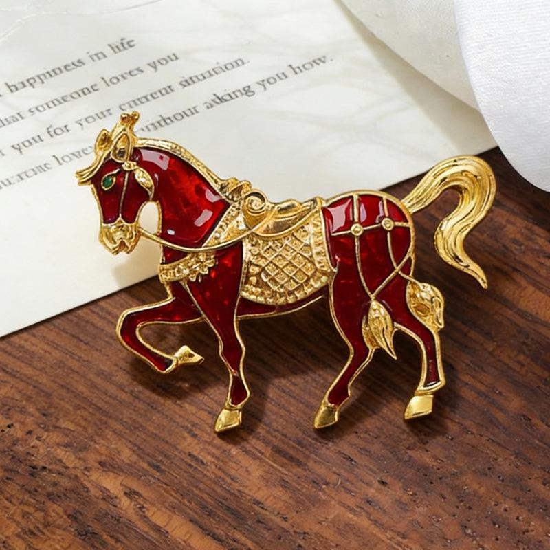 Versatile Year of the Horse Zodiac Enamel Brooch: Fashionable Animal Pin for Suit or Coat