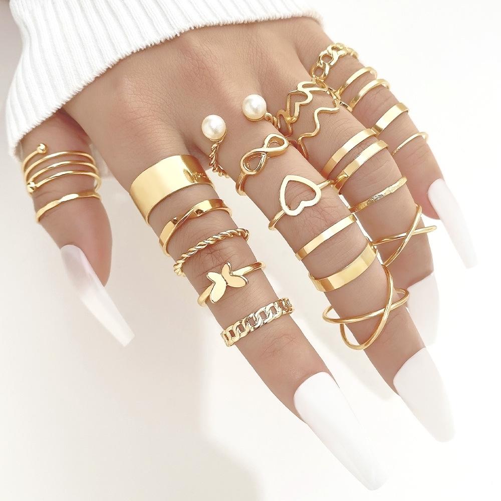

22-Piece Retro Love Hollow Ring Set: Creative Multi-Joint Design Alloy
