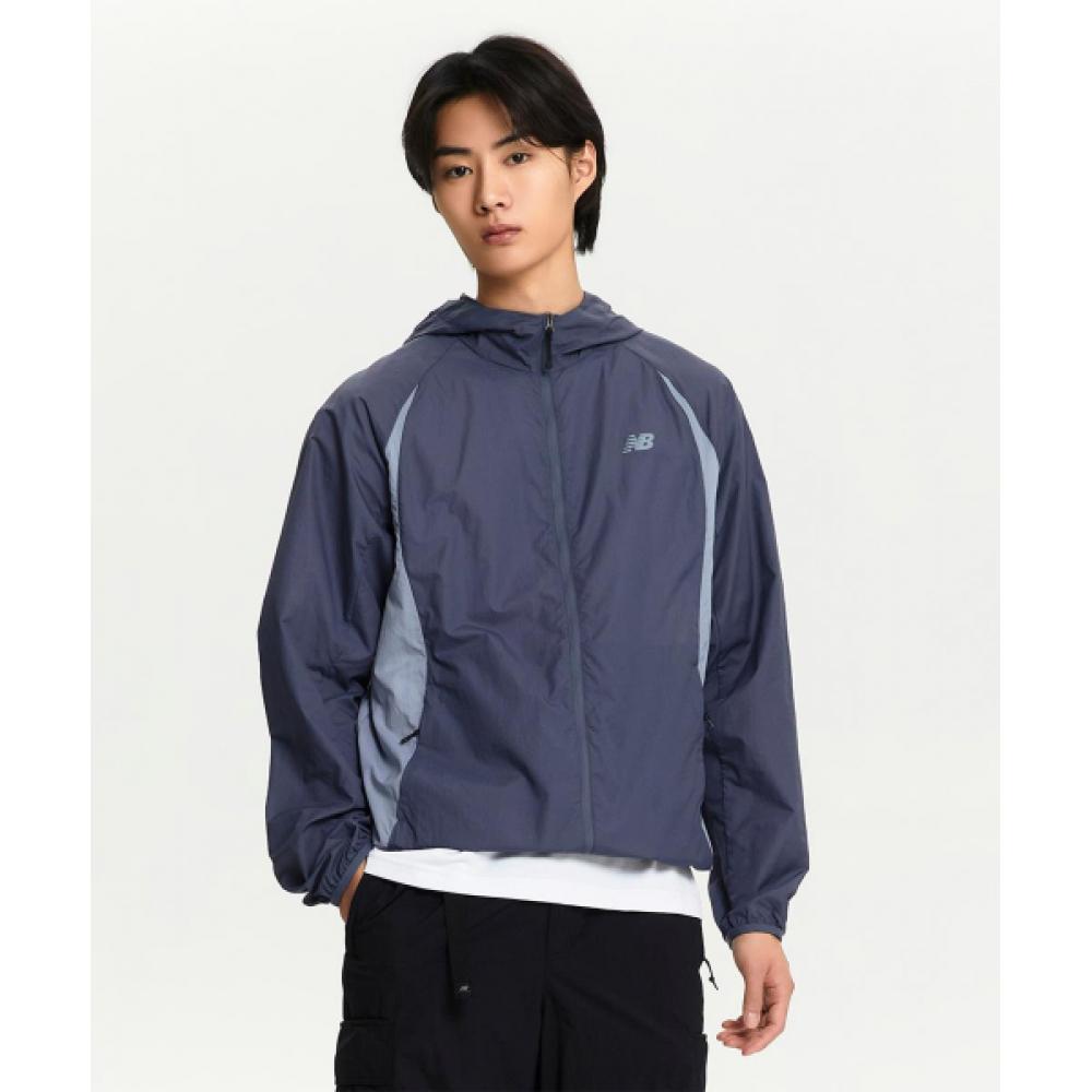 

NEW BALANCE NBNAE22453 Легкая ветрозащита UNI для походов D BLUE