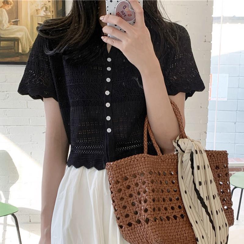 

Knitted Hollow Out T-shirts Women Summer Button Up Short Sleeve Crop Tee Woman All Match Round Neck T-Shirt Female One Size чёрный