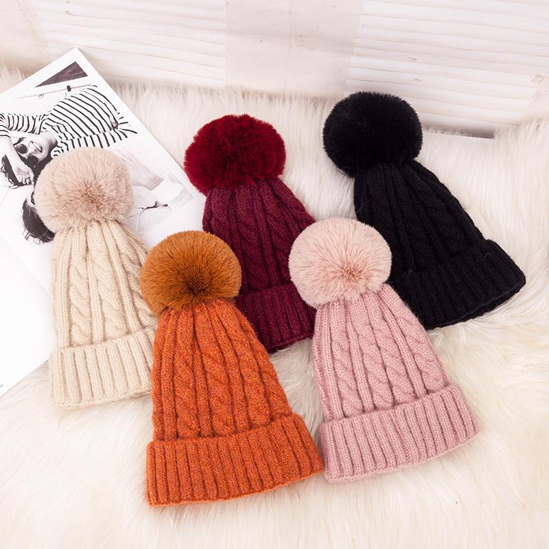 Autumn and Winter Twist Fur Ball Woolen Hat for Women Fashionable Thickened Cold Hat Outdoor Casual Windproof and Warm Knitted Hat for Men