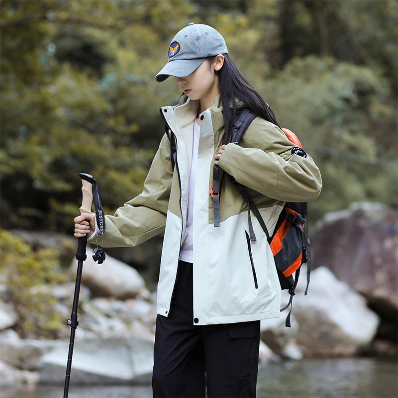Unisex 3-in-1 Detachable Outdoor Jacket Set: Windproof, Rainproof, Wear-Resistant