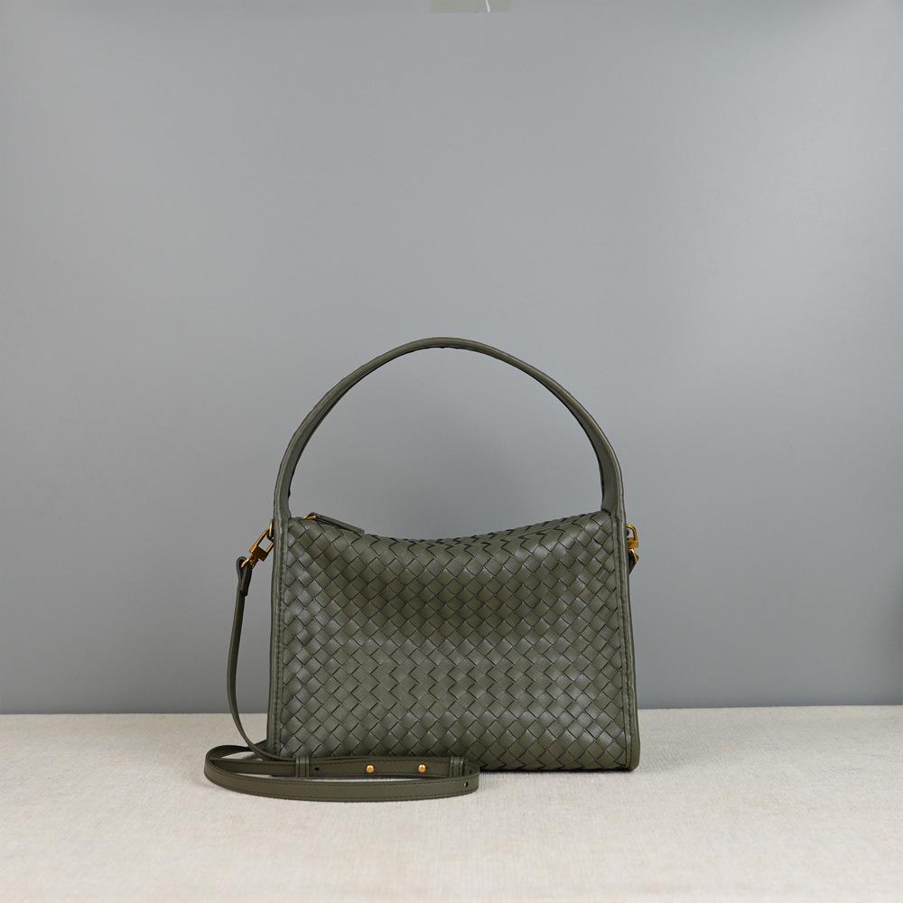 Women's 2026 Fashionable Woven Cowhide Shoulder Bag - Versatile & Simple Design