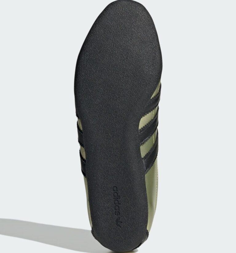 JQ0594 Adidas Originals Tokyo Gold Metallic Core Black Gold Metallic (Men's)