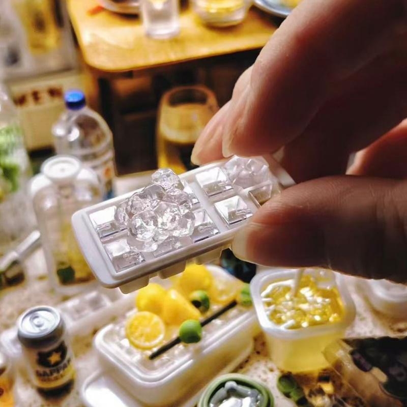 2Pcs Girl Toy New Miniature Dollhouse Food Ice Scoop With Ice Cube Storage Box Model Toys For Doll Accessories