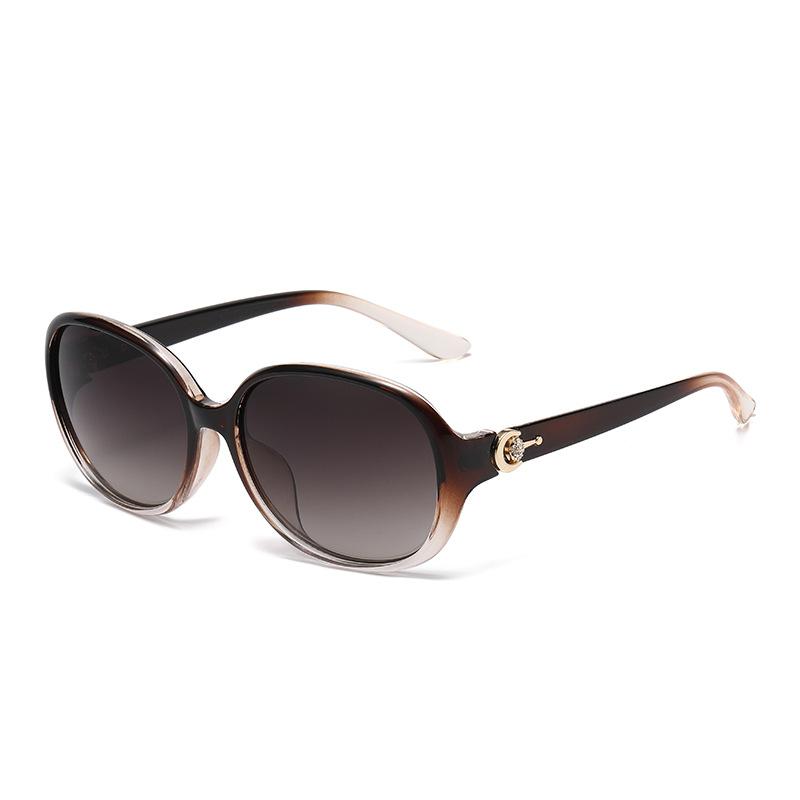 Women Oval UV400 Sunglasses Fashionable UV Resistant Shades for Travel Beach Stage Performances