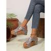Women’s Peep-Toe Wedge Platform Rivet Roman Sandals Casual Summer Flats