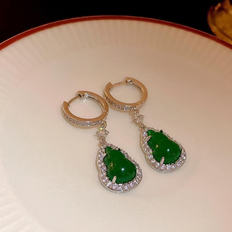 

Diamond-encrusted zircon gourd micro-inlaid ear buckle Chinese light luxury temperament earrings High-end sense of national tide versatile earrings