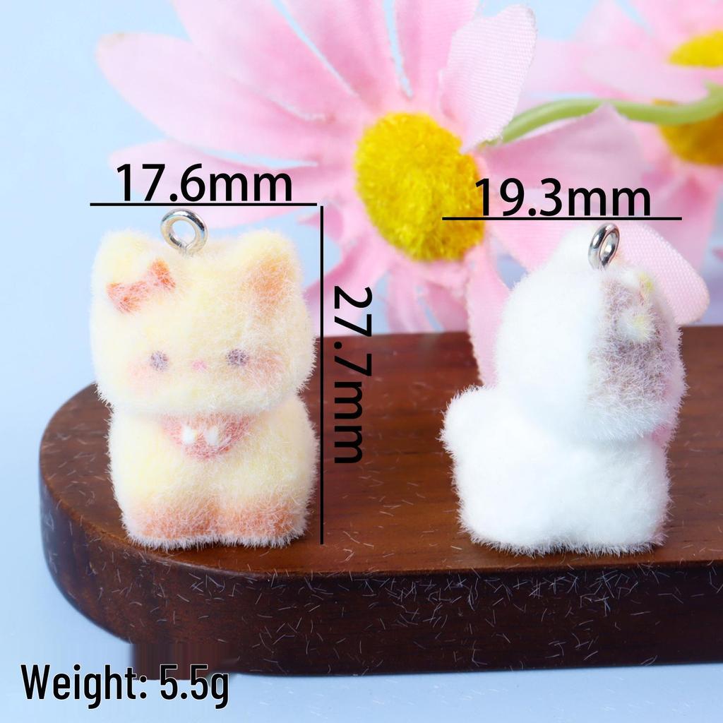 3D Cute Kitten Flocking Pendant: DIY Keychain, Phone Charm & Bag Accessory