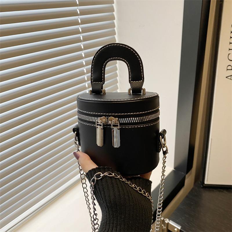 Niche messenger bag women's fashion texture popular bag women's new shoulder bucket bag